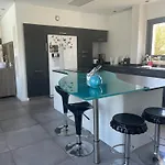 Grande Avec Piscine Et