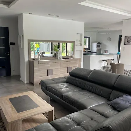 Grande Avec Piscine Et