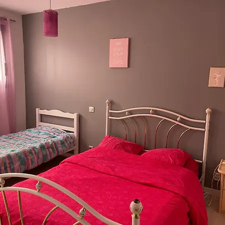 Villa Grande Avec Piscine Et