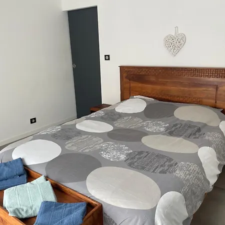 Grande Avec Piscine Et Villa