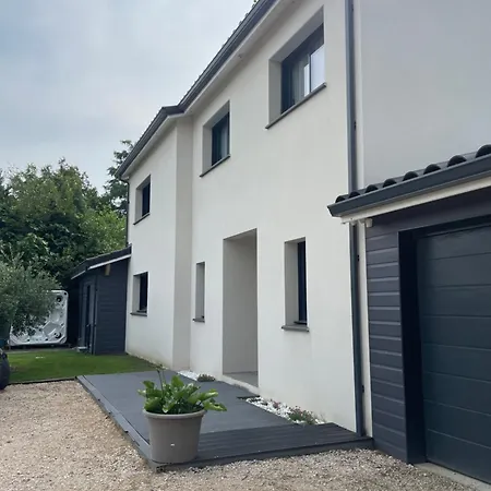 Grande Avec Piscine Et