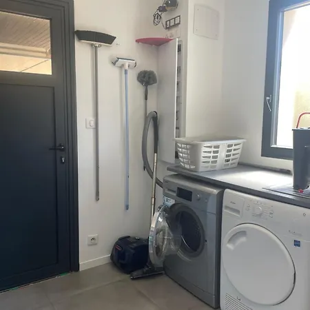 Villa Grande Avec Piscine Et *