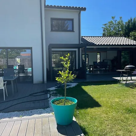 Grande Avec Piscine Et * Longages