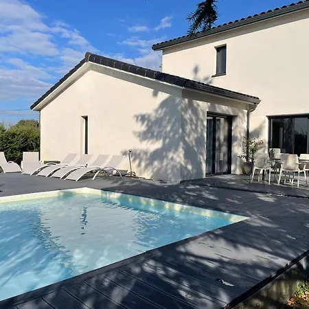 Villa Grande Avec Piscine Et Longages