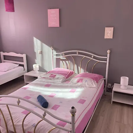 Grande Avec Piscine Et Villa Longages